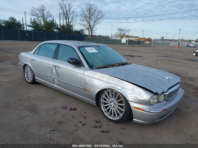 2005 JAGUAR XJ SAJWA82B05TG46444 Photo 0