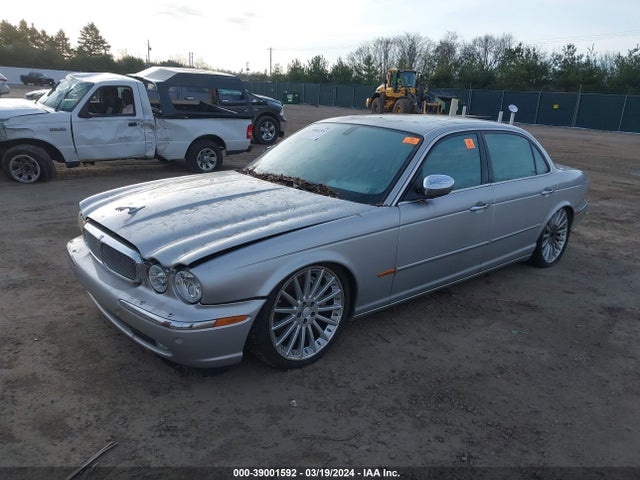 2005 JAGUAR XJ SAJWA82B05TG46444 Photo 1