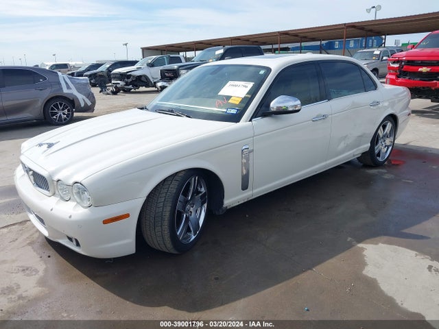 2008 JAGUAR XJ SAJWA82B38SH27755 Photo 1
