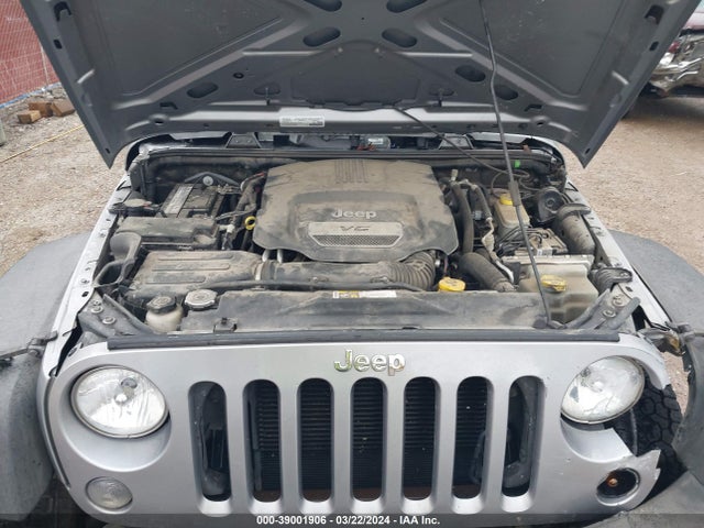 1C4BJWDG8FL774617 Jeep Wrangler Unlimited Sport