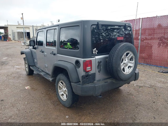 1C4BJWDG8FL774617 Jeep Wrangler Unlimited Sport