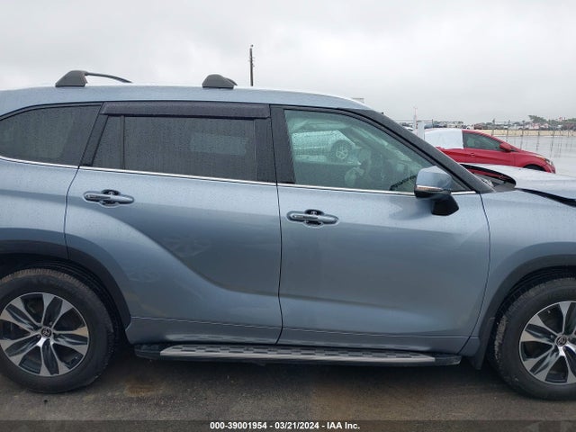 Toyota Highlander Xle 2021 5TDGZRAH3MS066042 Image 13