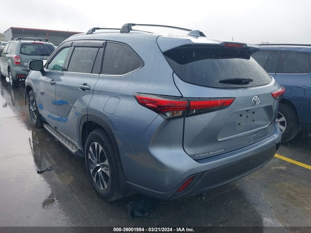 Toyota Highlander Xle 2021 5TDGZRAH3MS066042 Image 3