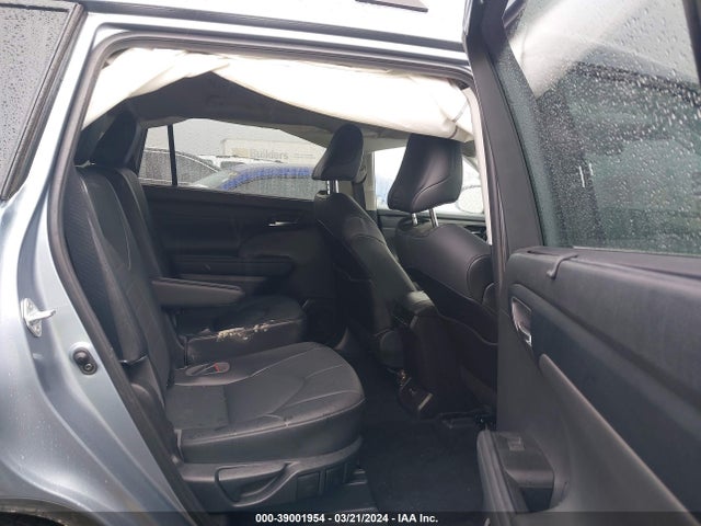 Toyota Highlander Xle 2021 5TDGZRAH3MS066042 Image 8