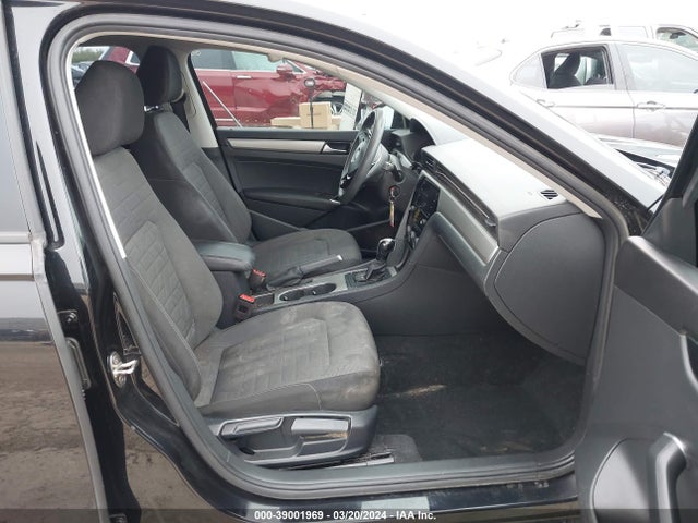 1VWAA7A3XLC021246 Volkswagen Passat 2.0t S