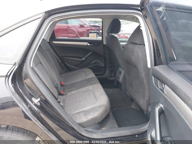 1VWAA7A3XLC021246 Volkswagen Passat 2.0t S