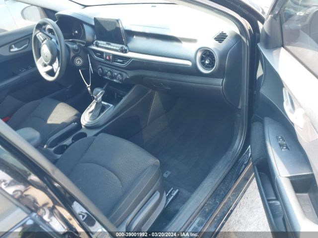 3KPF24AD1LE175012 KIA Forte Lxs