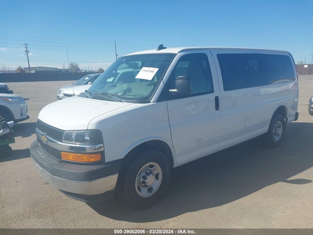 Chevrolet Express 2500 Ls 2019 1GAWGEFG2K1183477 Image 2