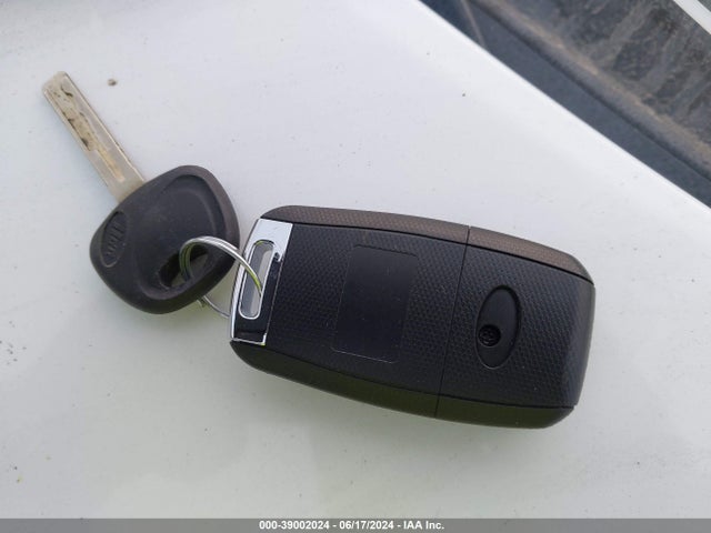 KIA Optima Lx 2015 KNAGM4A7XF5558145 Image 11
