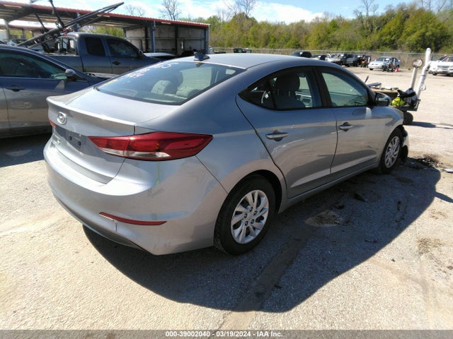 Hyundai ELANTRA SE 2017 5NPD74LF6HH115057 Image 4