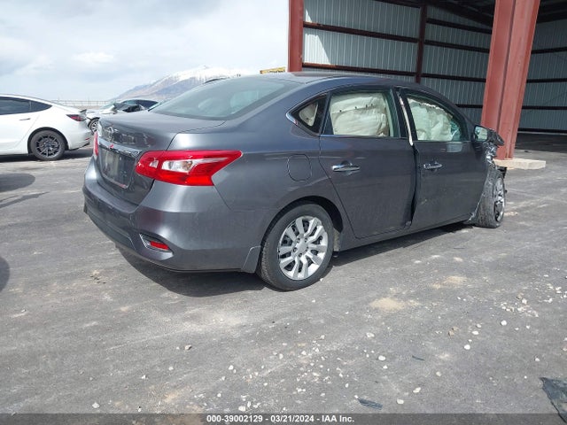 Nissan SENTRA S 2018 3N1AB7AP8JY347251 Image 4