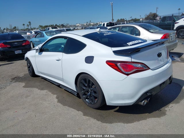 Hyundai Genesis 3.8 Base 2016 KMHHT6KJ3GU134616 Image 3