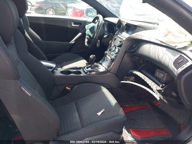 Hyundai Genesis 3.8 Base 2016 KMHHT6KJ3GU134616 Image 5