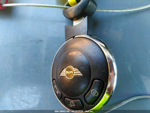 2008 MINI COOPER WMWMF33598TT64417 Photo 10