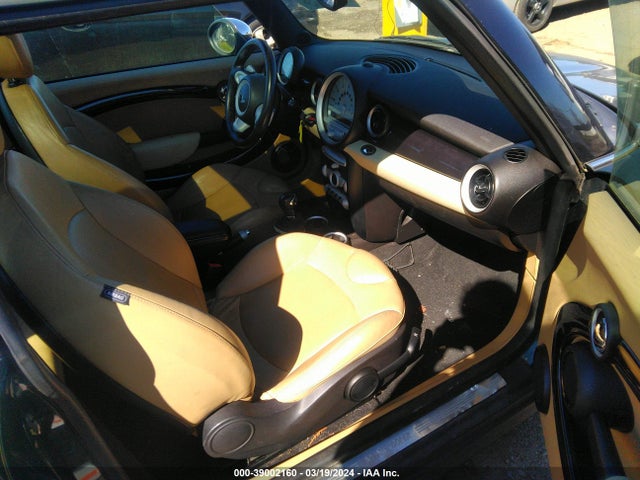 2008 MINI COOPER WMWMF33598TT64417 Photo 4