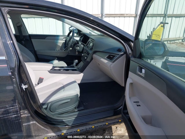 Hyundai Sonata 2016 5NPE24AF6GH410034 Image 5