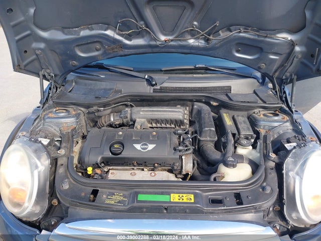 2010 MINI COOPER WMWMF3C52ATU76238 Photo 9