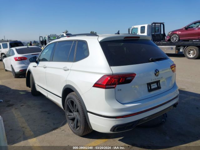3VVCB7AX3PM139771 Volkswagen Tiguan 2.0t Se R-line Black