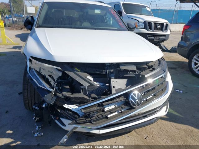 3VVCB7AX3PM139771 Volkswagen Tiguan 2.0t Se R-line Black