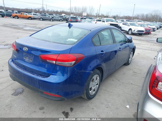 KIA FORTE LX 2017 3KPFK4A76HE124767 Image 4