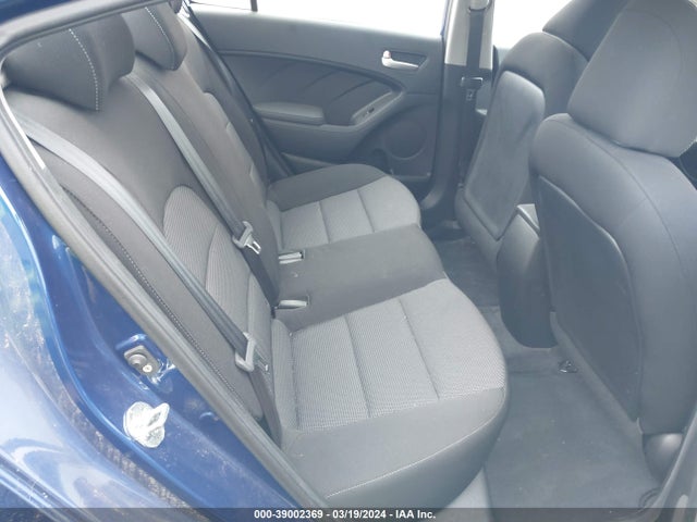 KIA FORTE LX 2017 3KPFK4A76HE124767 Image 8