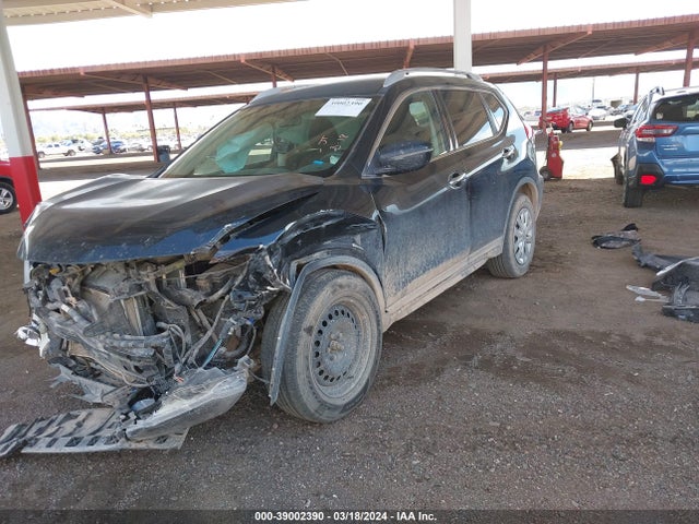 Nissan ROGUE S 2017 KNMAT2MT4HP583218 Image 2