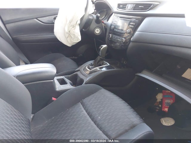 Nissan ROGUE S 2017 KNMAT2MT4HP583218 Image 5