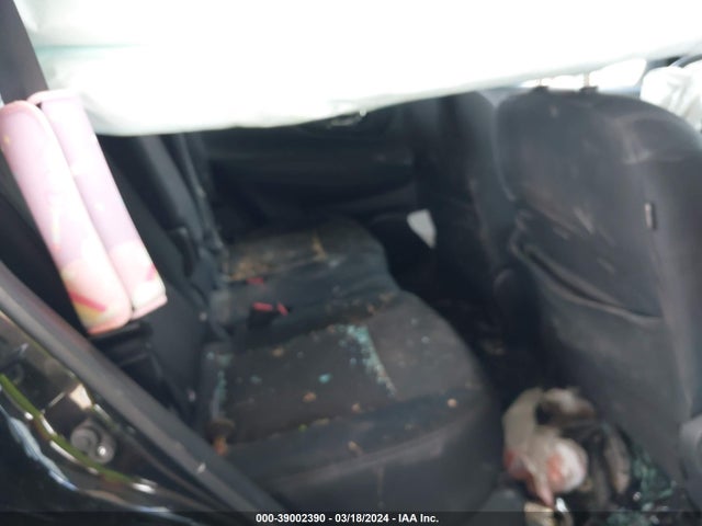 Nissan ROGUE S 2017 KNMAT2MT4HP583218 Image 8