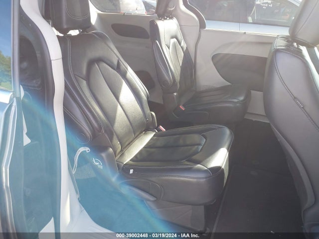 2C4RC1BG8NR117935 Chrysler Pacifica Touring L
