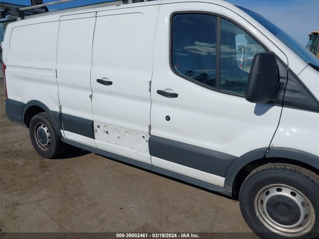 Ford Transit-150 2018 1FTYE1ZM1JKA77756 Image 6