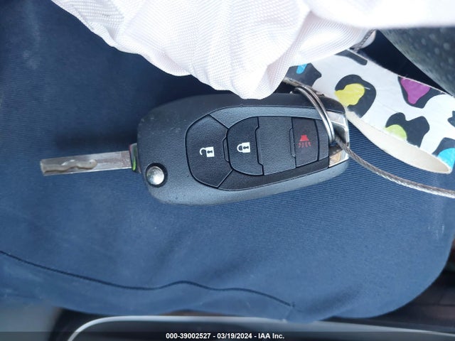 Chevrolet TRAX LS 2019 3GNCJKSB1KL297541 Image 11