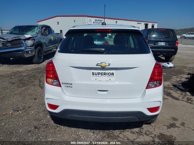 Chevrolet TRAX LS 2019 3GNCJKSB1KL297541 Image 16