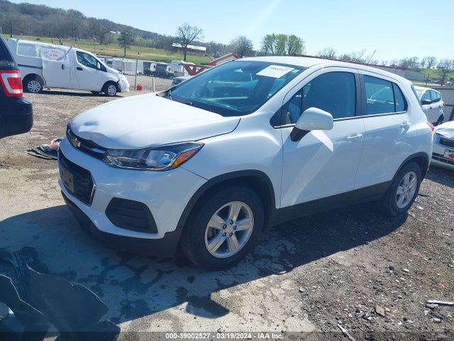 Chevrolet TRAX LS 2019 3GNCJKSB1KL297541 Image 2