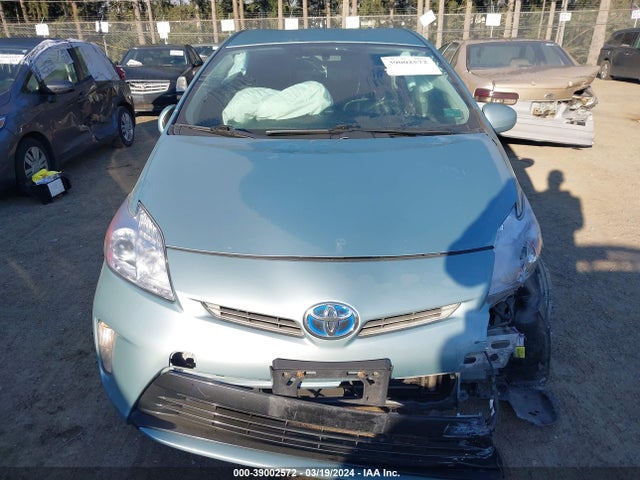 Toyota Prius Two 2015 JTDKN3DU4F1895908 Image 13