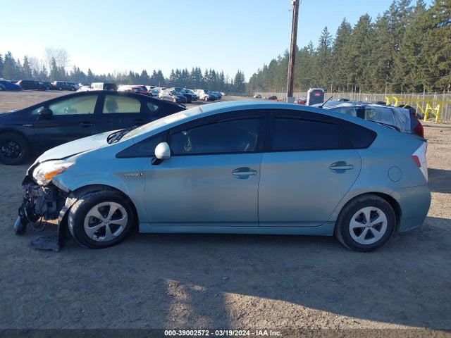 Toyota Prius Two 2015 JTDKN3DU4F1895908 Image 15