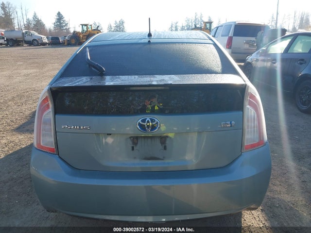 Toyota Prius Two 2015 JTDKN3DU4F1895908 Image 17