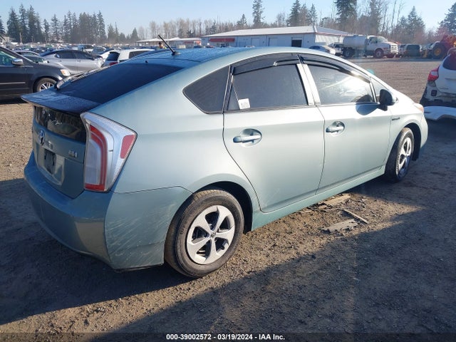 Toyota Prius Two 2015 JTDKN3DU4F1895908 Image 4