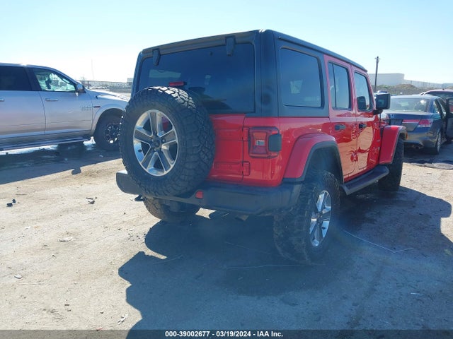 1C4HJXEG1JW165679 Jeep Wrangler Unlimited Sahara 4x4