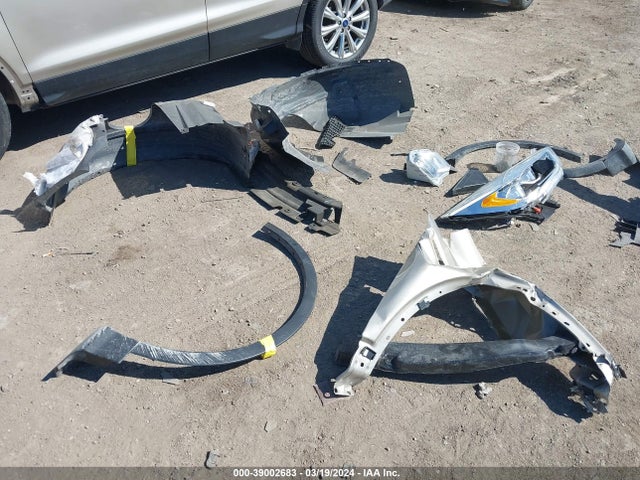 Ford Escape Titanium 2017 1FMCU0J94HUF02749 Image 19