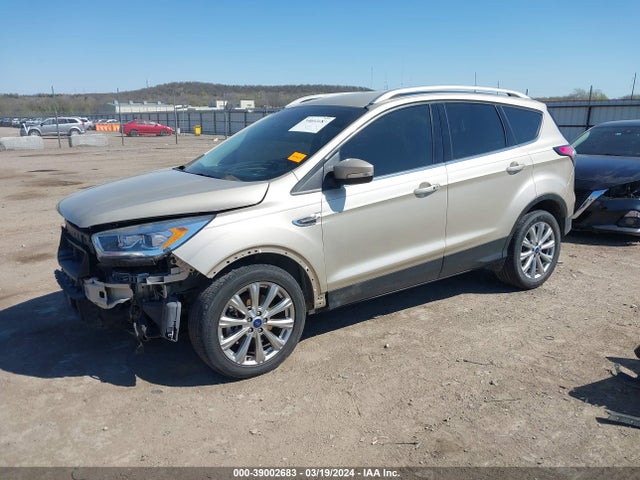 Ford Escape Titanium 2017 1FMCU0J94HUF02749 Image 2