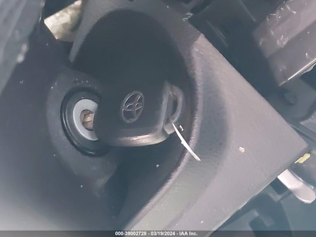 Toyota COROLLA LE 2018 2T1BURHE3JC011163 Image 11