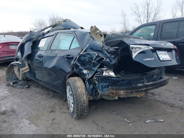 Toyota COROLLA LE 2018 2T1BURHE3JC011163 Image 3