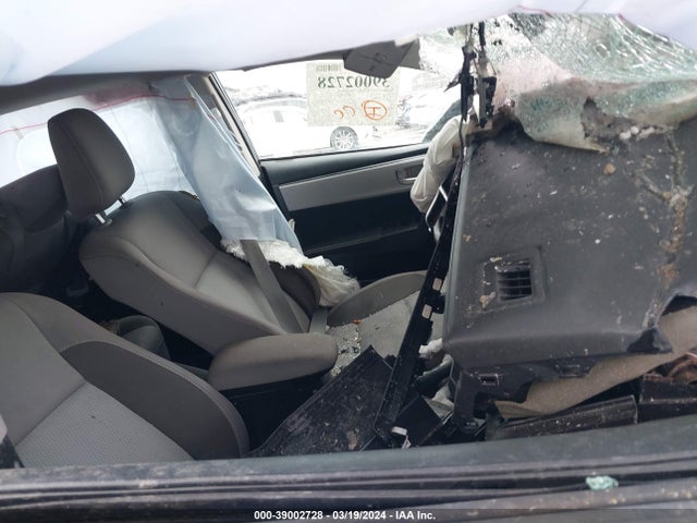 Toyota COROLLA LE 2018 2T1BURHE3JC011163 Image 5