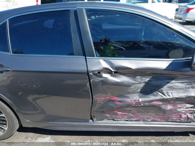 Toyota CAMRY SE 2018 4T1B11HK2JU090467 Image 13