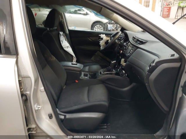 Nissan ROGUE SV 2017 KNMAT2MV4HP584886 Image 5