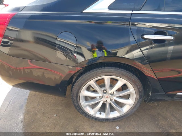 Продажа на аукционе авто 2013 Cadillac Xts Premium, vin: 2G61S5S32D9208382, номер лота: 39003095