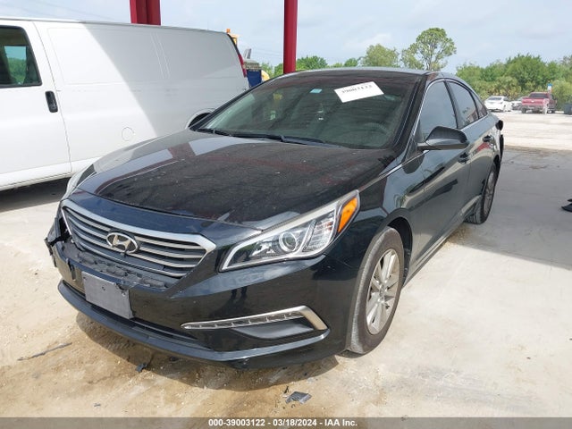 Hyundai SONATA SE 2015 5NPE24AFXFH009424 Image 2