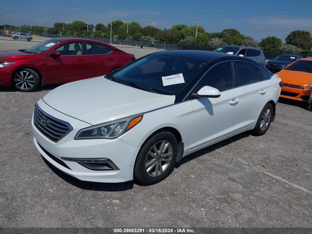 Hyundai SONATA SE 2015 5NPE24AF0FH145254 Image 2