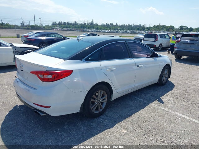 Hyundai SONATA SE 2015 5NPE24AF0FH145254 Image 4