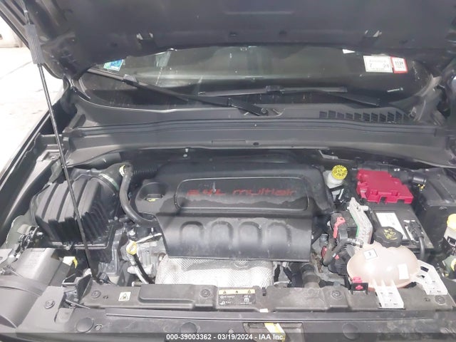 ZACNJBAB8KPK85538 Jeep Renegade Sport 4x4
